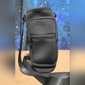 Black Crossbosy Waterbottle Holder